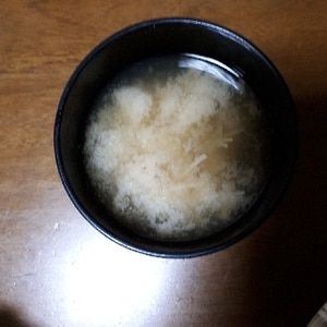 じゃがいもとえのきの味噌汁